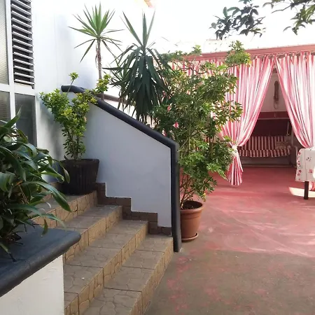 Rosa Apartment